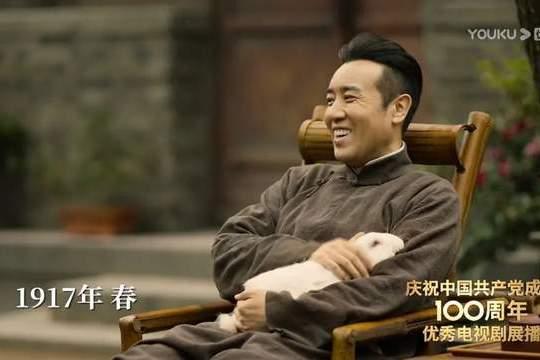 娱乐栗场,揭秘明星幕后故事，带你走进璀璨星光背后的世界